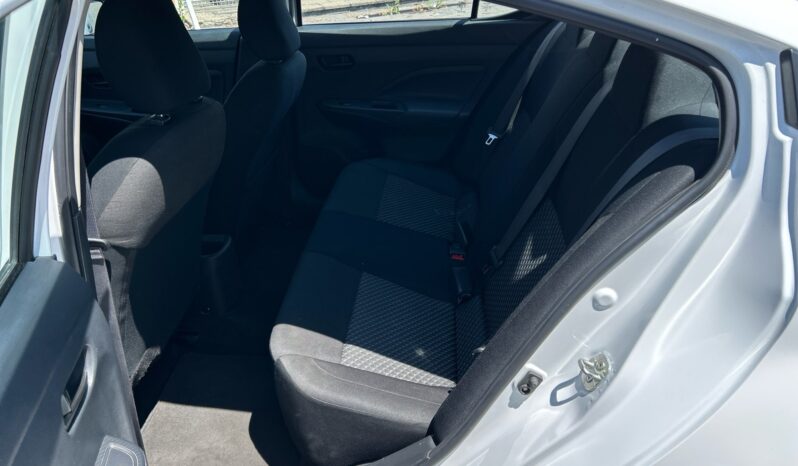 
Nissan Versa 4p Sense L4/1.6 Aut 2024 CSGDL full									