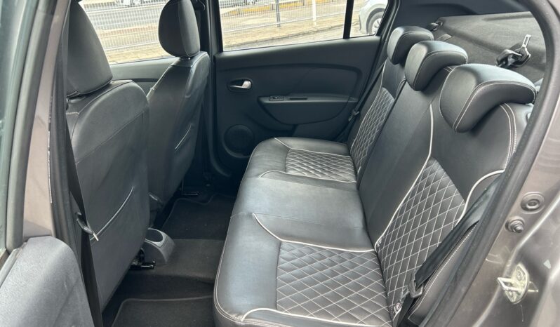 
Renault Logan 4p Intens L4/1.6 Aut 2024 CSGDL full									
