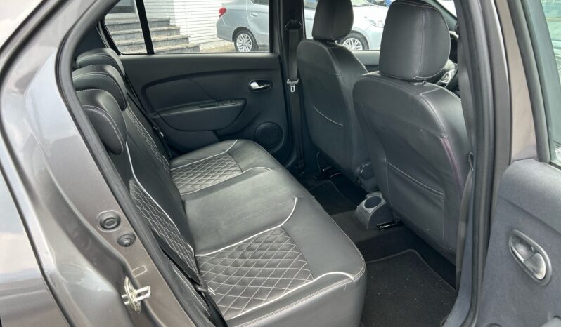 
Renault Logan 4p Intens L4/1.6 Aut 2024 CSGDL full									