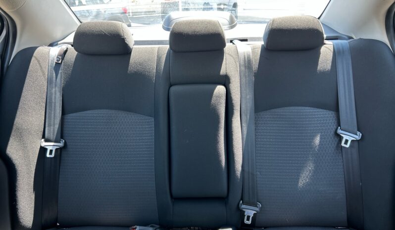 
Mitsubishi Mirage 4p G4 GLX L3/1.2 Aut 2024 CSGDL full									