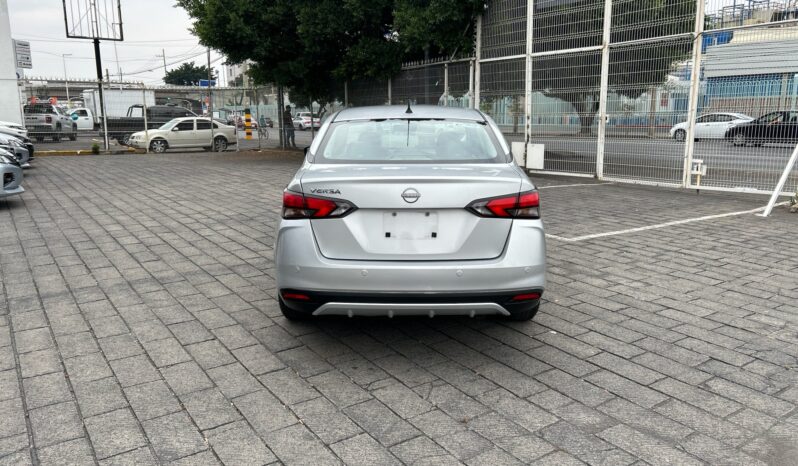 
Nissan Versa 4p Sense L4/1.6 Aut 2024 CSGDL full									