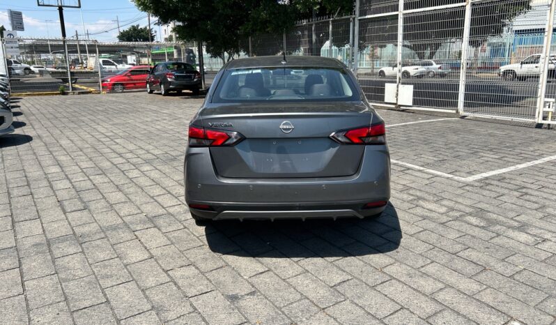 
Nissan Versa 4p Sense L4/1.6 Aut 2024 CSGDL full									