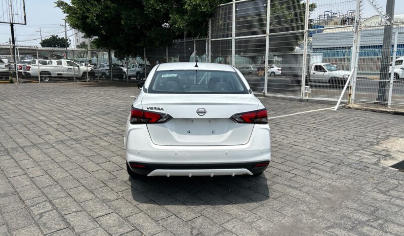 
Nissan Versa 4p Sense L4/1.6 Aut 2024 CSGDL full									