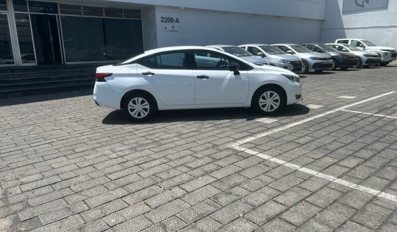 
Nissan Versa 4p Sense L4/1.6 Aut 2024 CSGDL full									