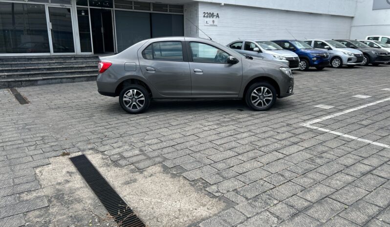 
Renault Logan 4p Intens L4/1.6 Aut 2024 CSGDL full									
