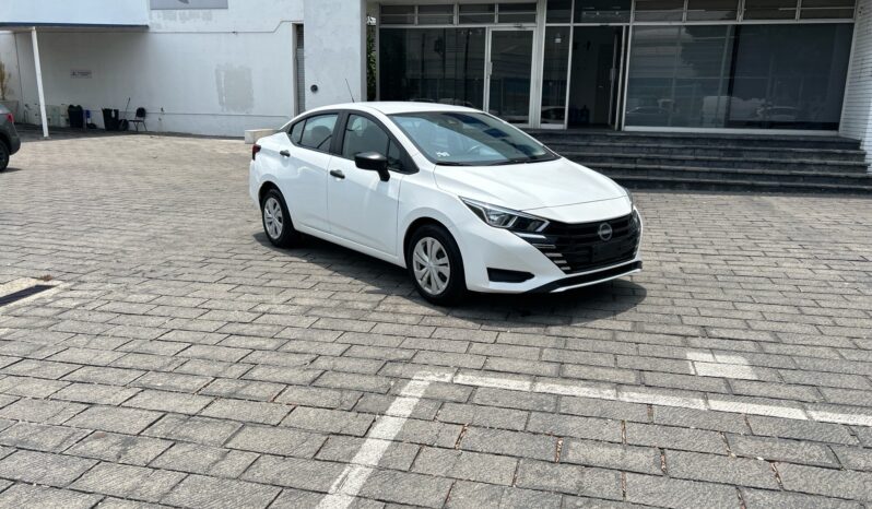 
Nissan Versa 4p Sense L4/1.6 Aut 2024 CSGDL full									