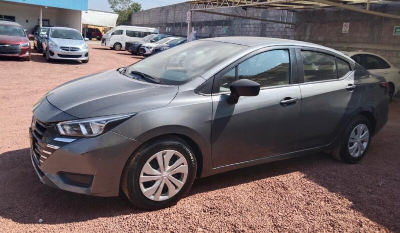 
Nissan 2024 Versa 4p Sense L4/1.6 Aut full									