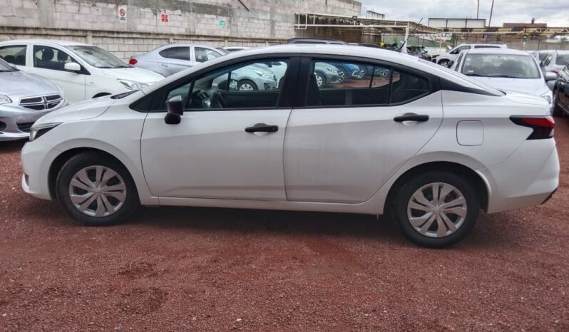 
Nissan 2024 Versa 4p Sense L4/1.6 Aut full									