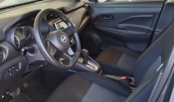 
Nissan 2024 Versa 4p Sense L4/1.6 Aut Gris full									