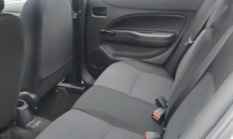 
Mitsubishi 2024 Mirage 4p G4 GLX L3/1.2 Aut Blanco full									