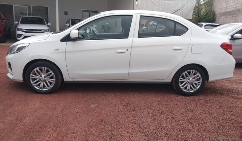 
Mitsubishi 2024 Mirage 4p G4 GLX L3/1.2 Aut Blanco full									