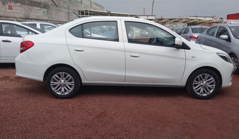 
Mitsubishi 2024 Mirage 4p G4 GLX L3/1.2 Aut Blanco full									