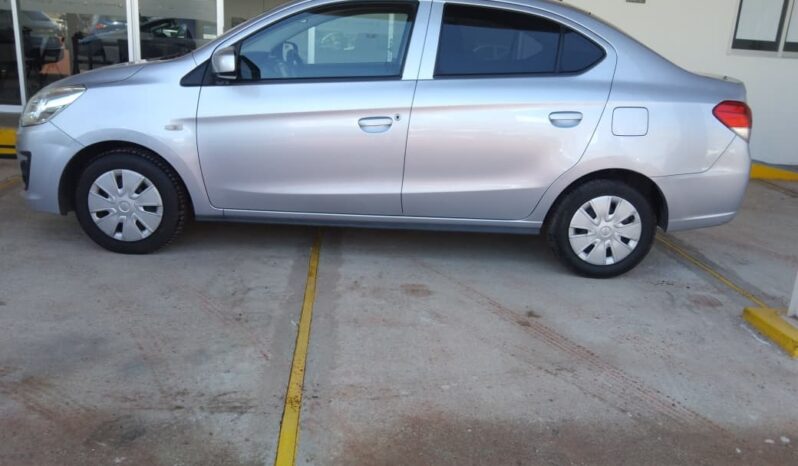 
Chrysler 2024 Attitude 4p SE L3/1.2 Aut Plata full									