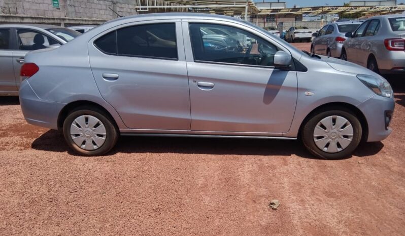 
Chrysler 2024 Attitude 4p SE L3/1.2 Aut Plata full									