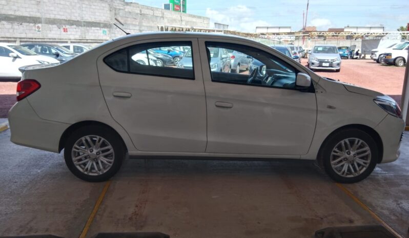 
Mitsubishi 2024 Mirage 4p G4 GLX L3/1.2 Aut Blanco full									
