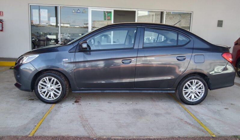 
Mitsubishi 2024 Mirage 4p G4 GLX L3/1.2 Aut Gris Oxford full									