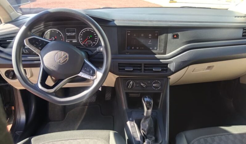
Volkswagen 2024 Virtus 4p Trendline L4/1.6 Aut Gris Oxford full									