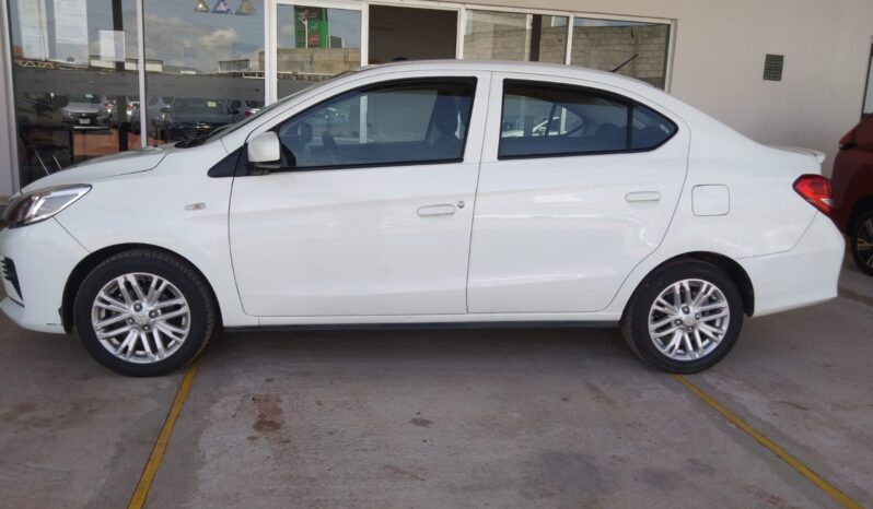 
Mitsubishi 2024 Mirage 4p G4 GLX L3/1.2 Aut Blanco full									