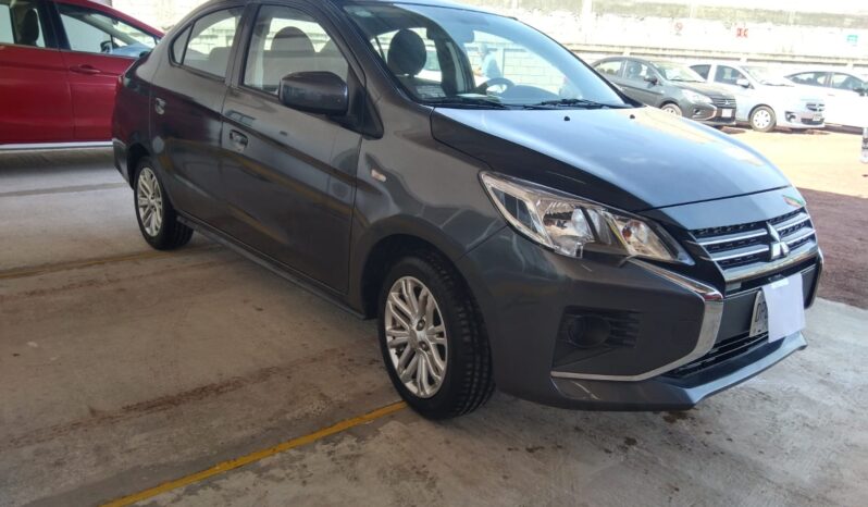 
Mitsubishi 2024 Mirage 4p G4 GLX L3/1.2 Aut Gris Oxford full									