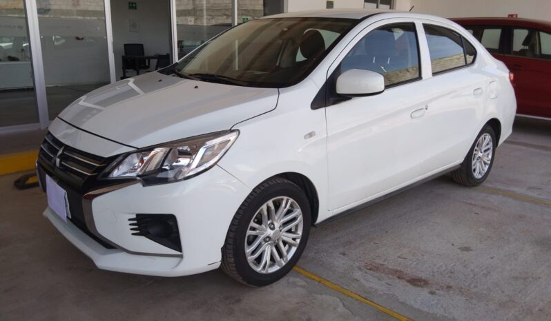 
Mitsubishi 2024 Mirage 4p G4 GLX L3/1.2 Aut Blanco full									