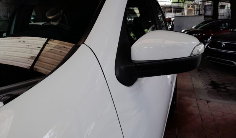 
Renault 2024 Logan 4p Intens L4/1.6 Aut full									
