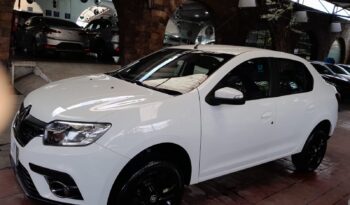
Renault 2024 Logan 4p Intens L4/1.6 Aut full									