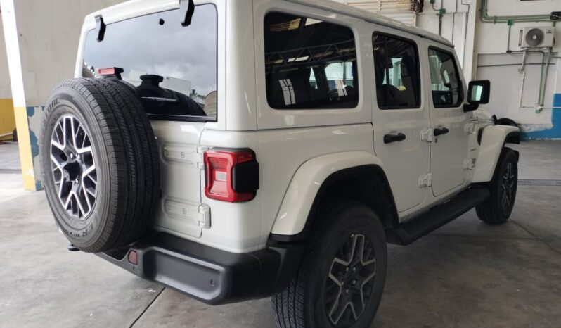 
JEEP WRANGLER SAHARA AUT 2024 full									
