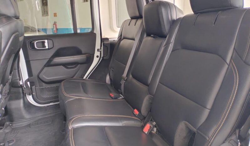 
JEEP WRANGLER SAHARA AUT 2024 full									