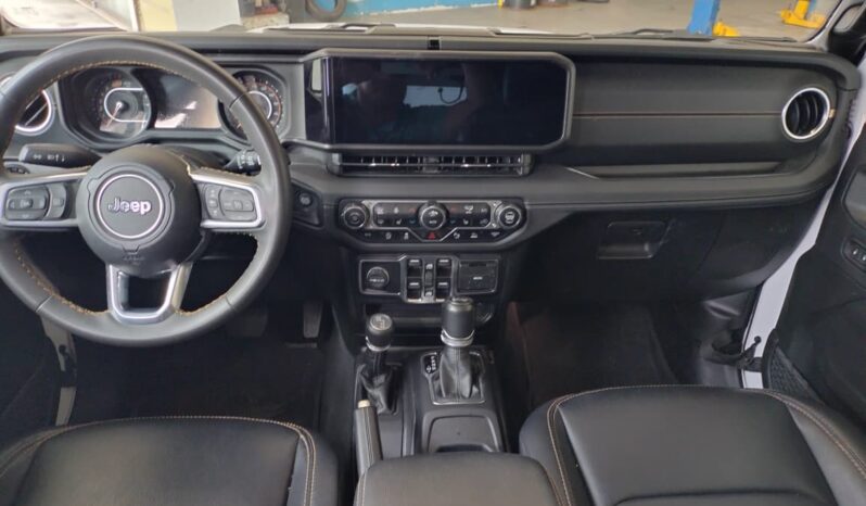 
JEEP WRANGLER SAHARA AUT 2024 full									