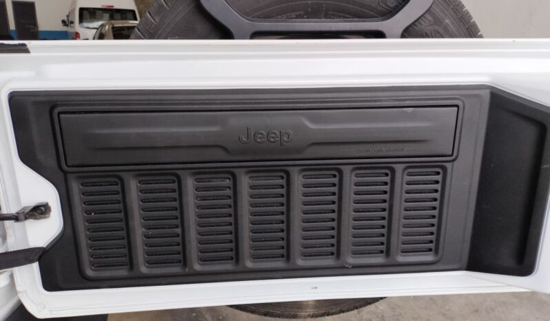 
JEEP WRANGLER SAHARA AUT 2024 full									