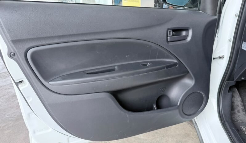 
MITSUBISHI MIRAGE GLX AUT 2024 full									