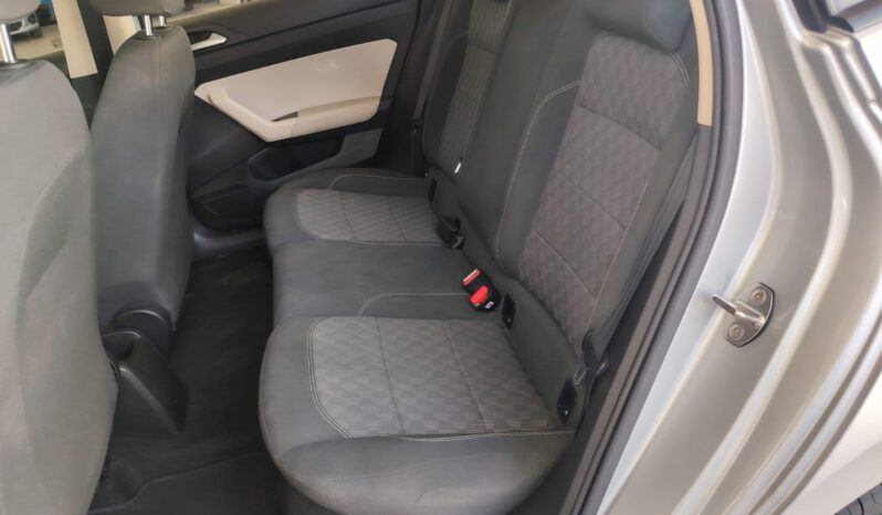 
VOLKSWAGEN VIRTUS TRENDLINE AUT full									