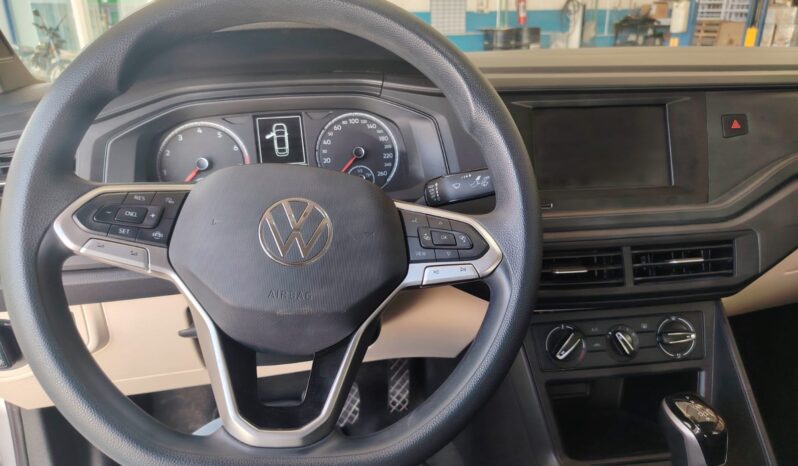 
VOLKSWAGEN VIRTUS TRENDLINE AUT full									