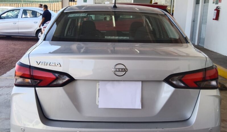 
Nissan 2024 Versa 4p Sense L4/1.6 Aut Plata full									