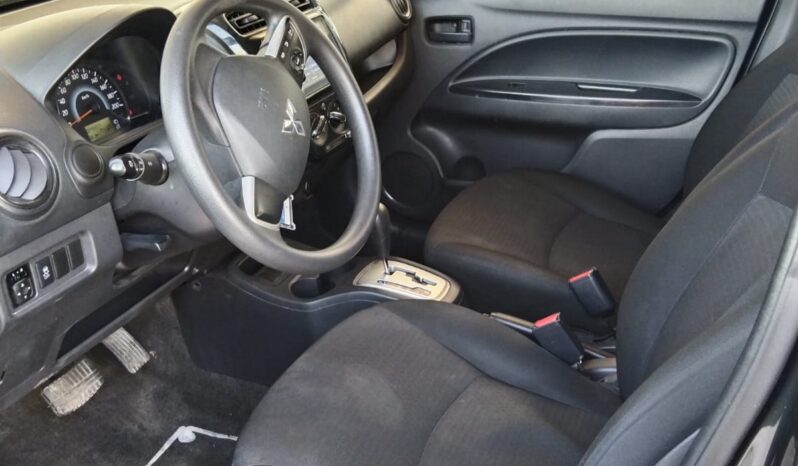 
Mitsubishi 2024 Mirage 4p G4 GLX L3/1.2 Aut Gris Oxford full									