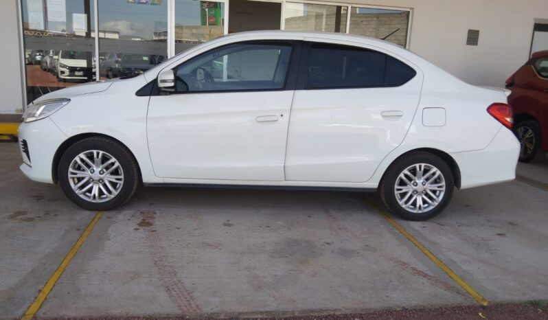 
Mitsubishi 2024 Mirage 4p G4 GLS L3/1.2 Aut Blanco full									