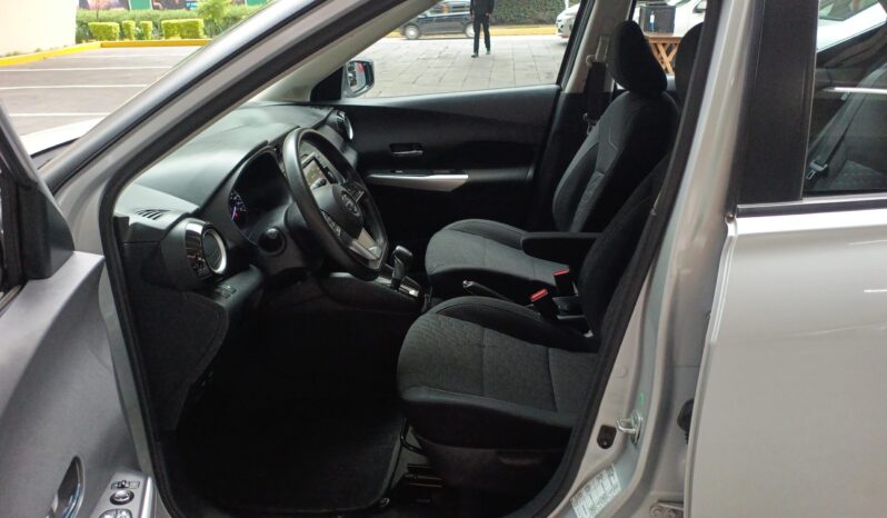 
NISSAN KICKS ADVANCE CVT 2021 full									