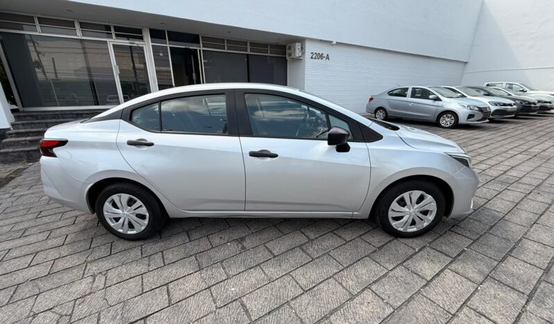 
Nissan 2024 Versa 4p Sense L4/1.6 Aut full									