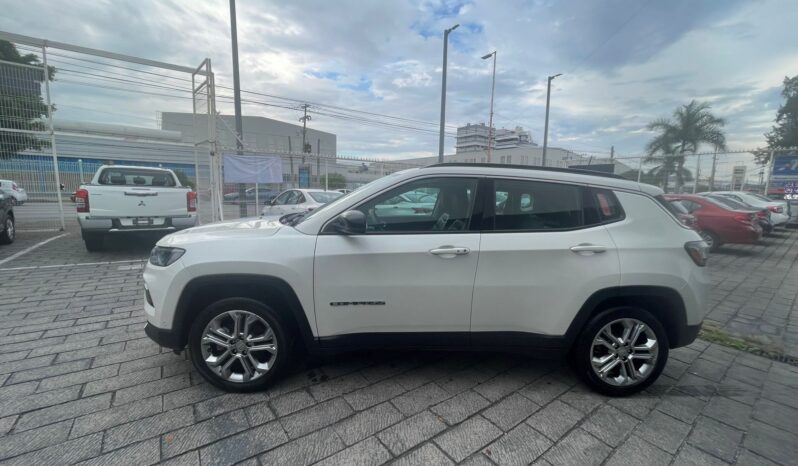 
JEEP COMPASS ALTITUDE 4X2 AT 1.3L TU full									