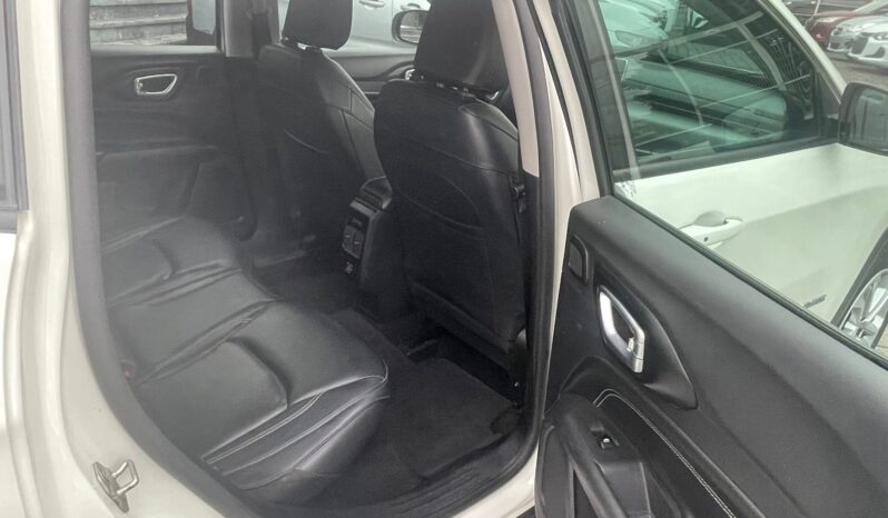 
JEEP COMPASS ALTITUDE 4X2 AT 1.3L TU full									