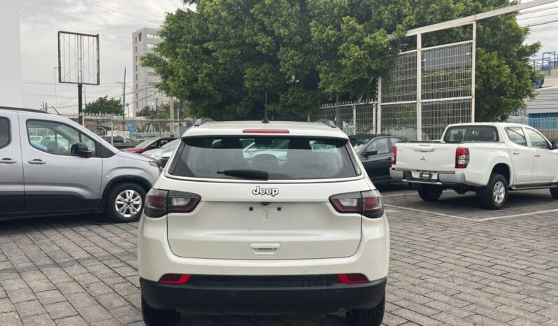 
JEEP COMPASS ALTITUDE 4X2 AT 1.3L TU full									