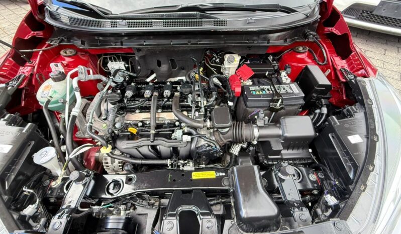 
Nissan 2024 KICKS 5p Advance L4/1.6 Aut full									