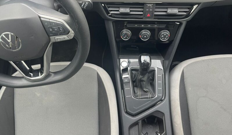 
Volkswagen 2024 Taos 5p Trendline L4/1.4/T Aut full									