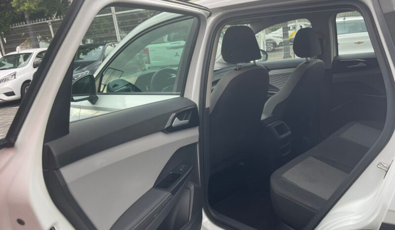 
Volkswagen 2024 Taos 5p Trendline L4/1.4/T Aut full									