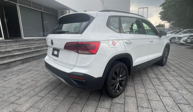 
Volkswagen 2024 Taos 5p Trendline L4/1.4/T Aut full									