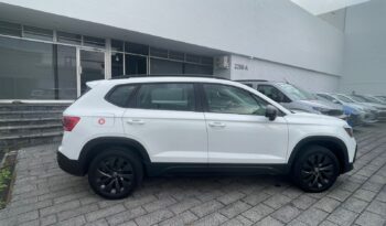 
Volkswagen 2024 Taos 5p Trendline L4/1.4/T Aut full									